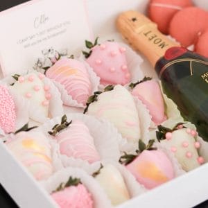 Fancy Chocolate-Covered Strawberry & Macaron Box