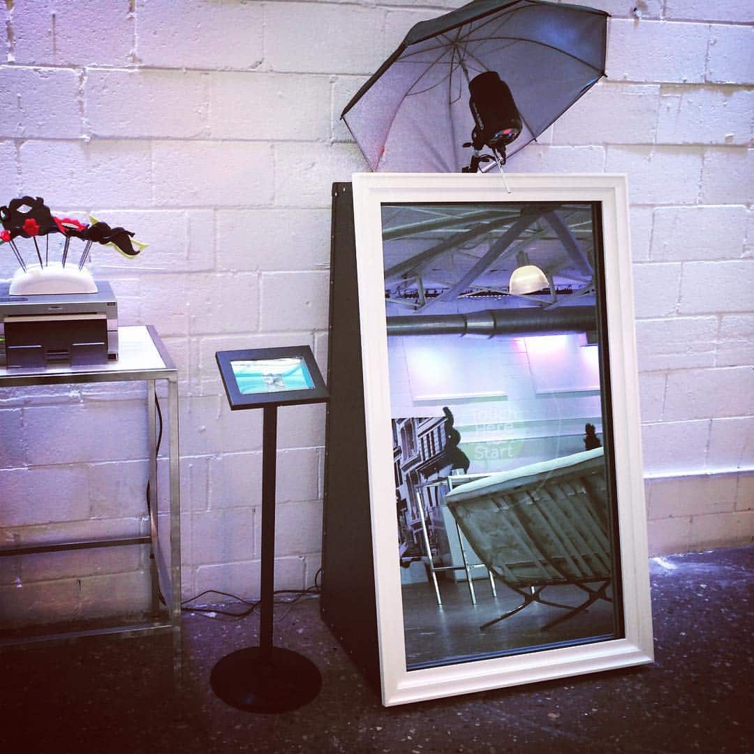 abbey road photo mirror booth