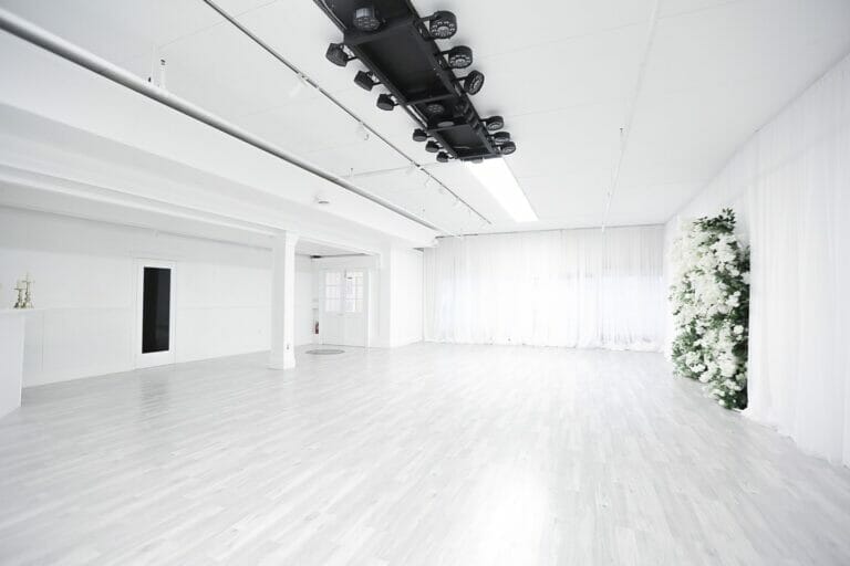 10+ Content Creator Studio Spaces in Toronto